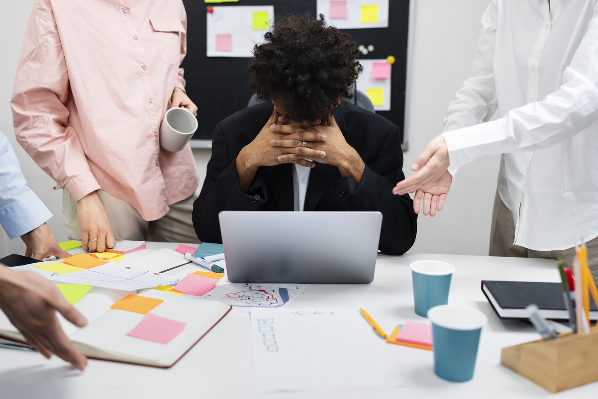 workplace violence taking place colleagues 20